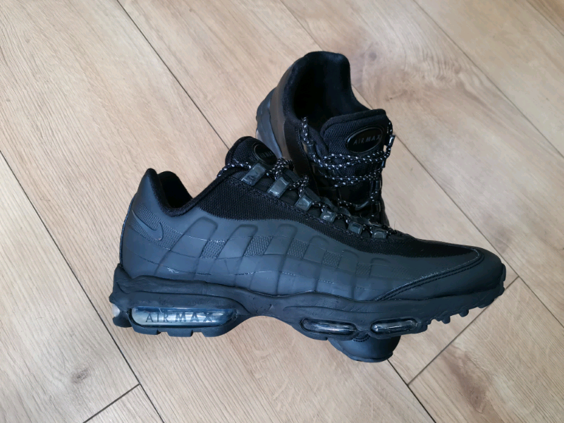 air max 95 ultra triple black